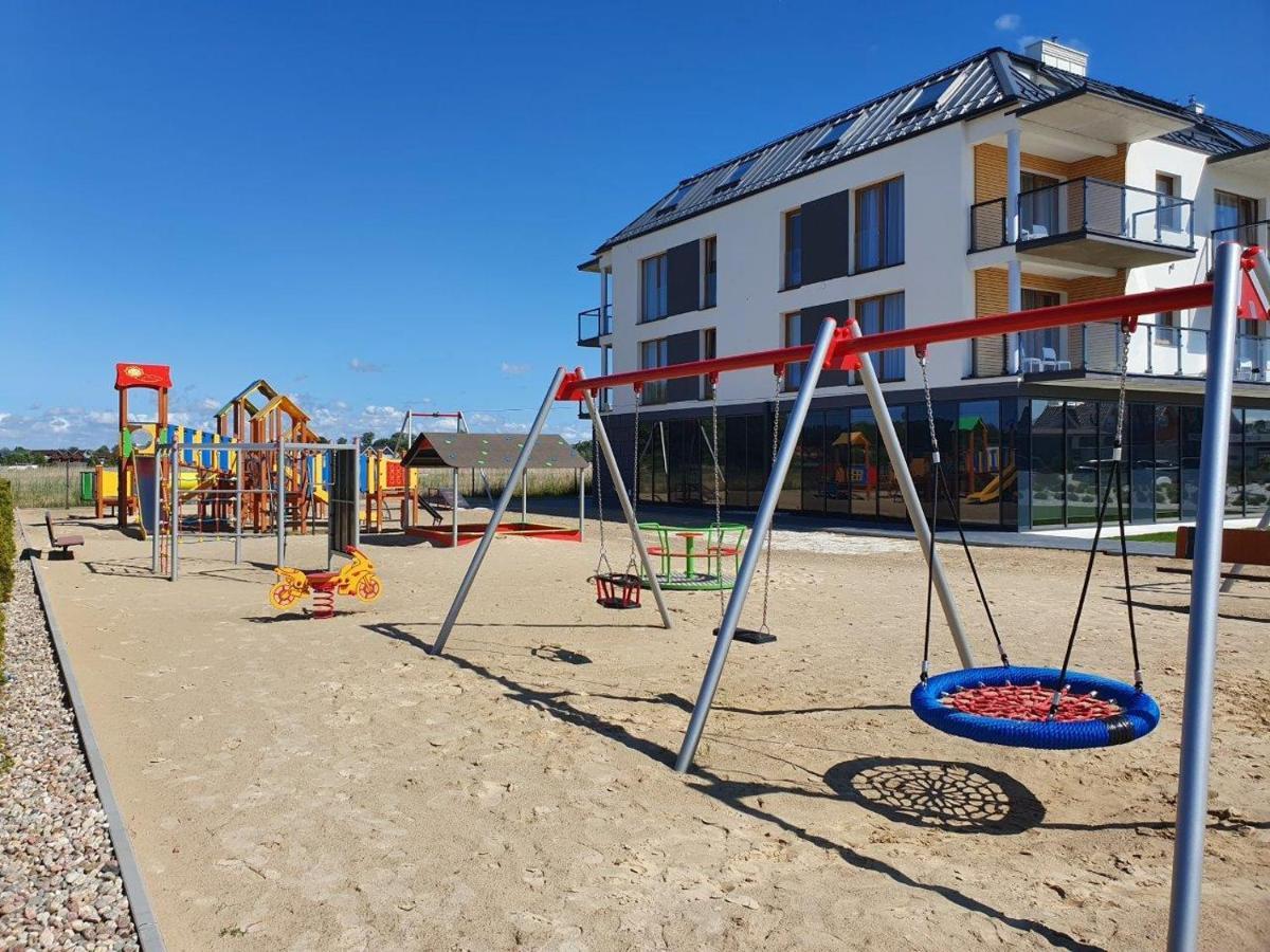 Prywatny Apartament W Hotelu C8 - 365Pam Sarbinowo Exteriör bild